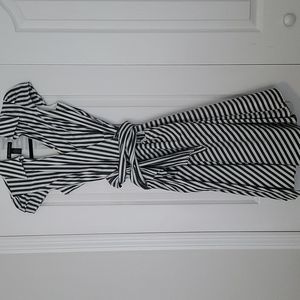 INTERNATIONAL CONCEPT  WRAP DRESS